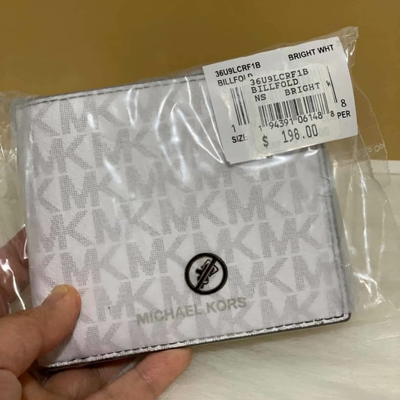 MICHAEL KORS SLIM BILLFOLD WALLET - Picture 5 of 5